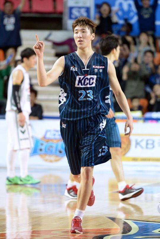 金敏九曾经被誉为是韩国篮球未来的希望