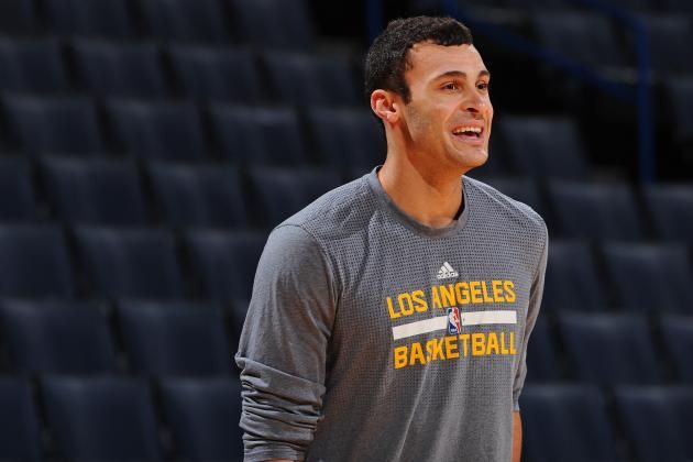 湖人现在最需要的就是larry nance jr.这种球员.