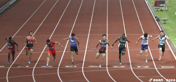 男子百米決賽衝線一瞬間 楊俊瀚名列第五
