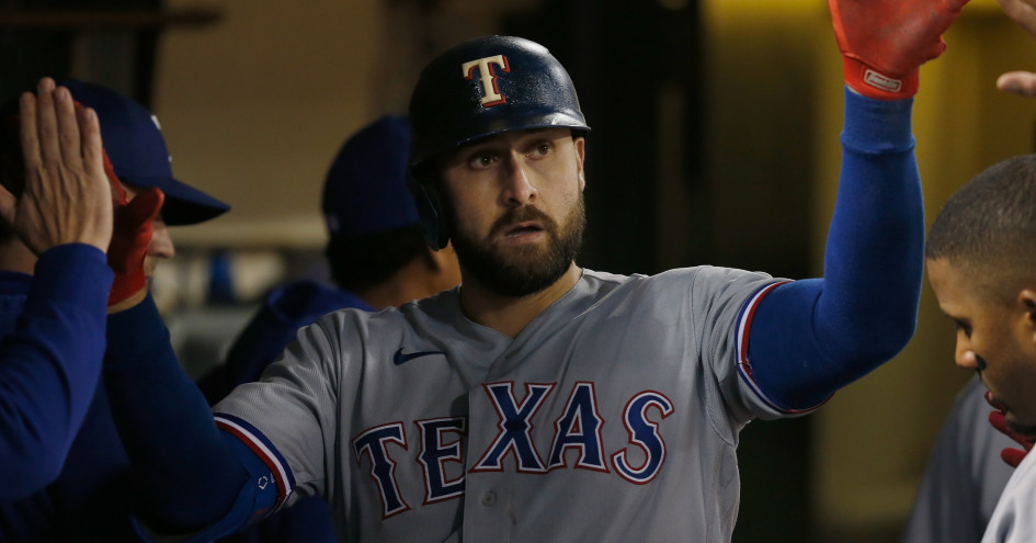 MLB on FOX - First look at a beardless Joey Gallo in a New York