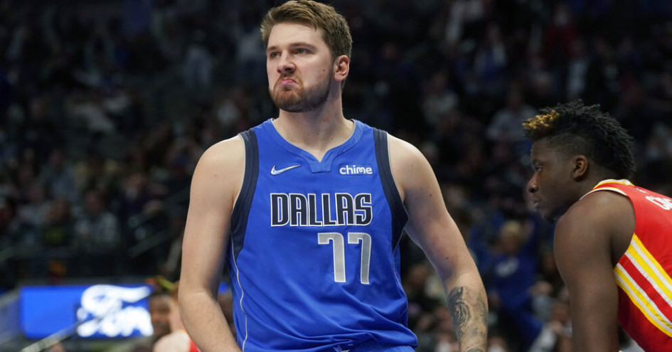 Luka Doncic's scoring flurry sets Mavs on course toward playoffs