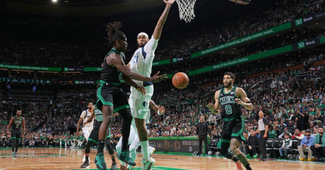 Celtics Defeat Mavericks 105-98: Recreation Evaluation and Participant Highlights