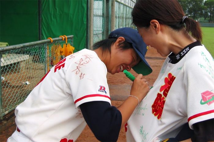 香港女棒隊來台交流，留下難得回憶。（圖／女棒協會提供）