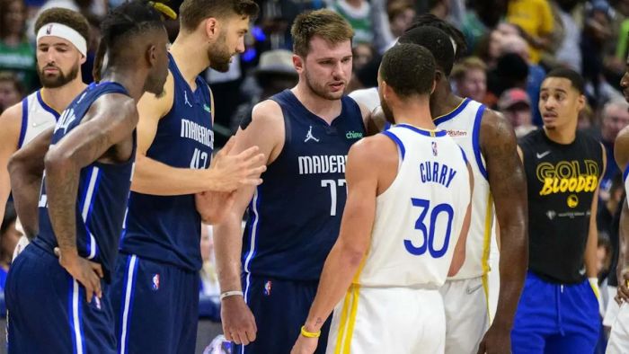 Execute the two strategies of cutting and passing, the three-point shooting is the key to the Mavericks' win